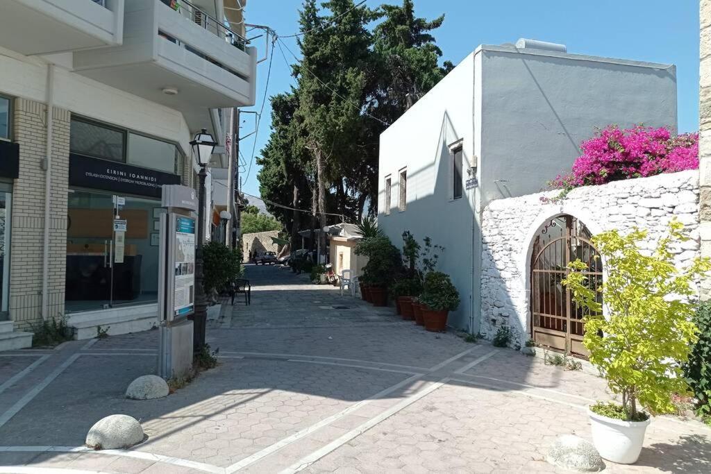 Guest House Pauline Kos Extérieur photo